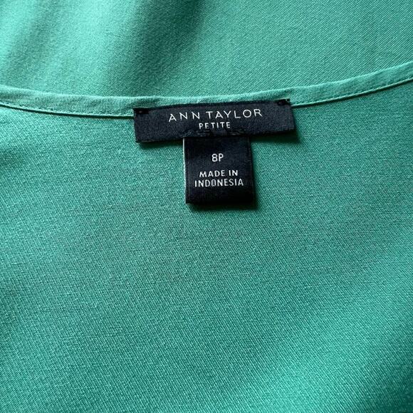 Ann Taylor Woman’s Petite Green Tie Waist Wrap Midi Dress- Size 8P - Picture 10 of 11
